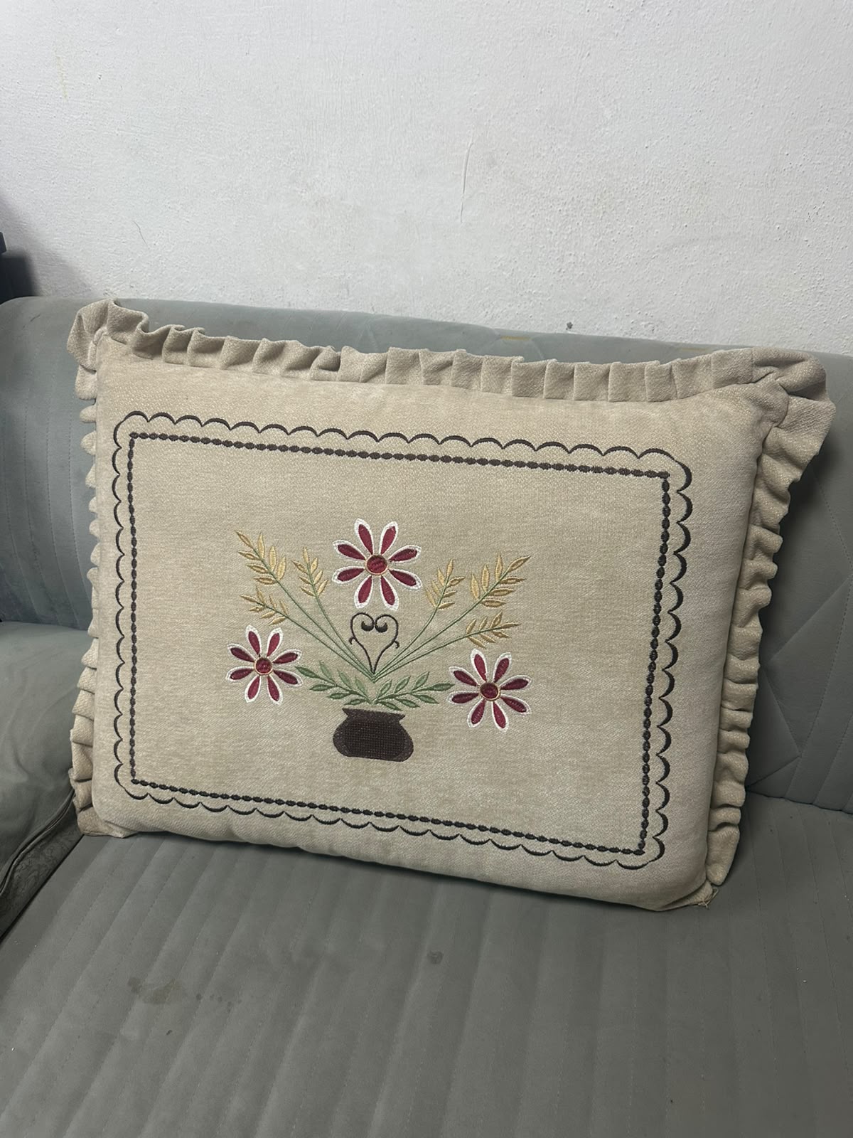 Cushions & Home Textiles